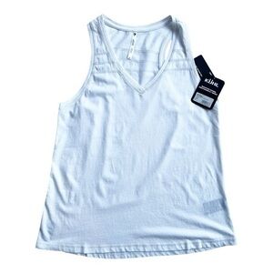 Kuhl Women's Arabella White V-Neck Tank Medium‎